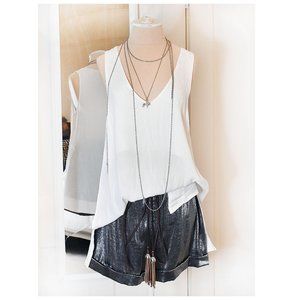 [ LUMIERE ] Ivory V-neck Tank